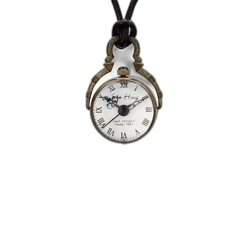 Vintage bronzové mechanické príveskové hodinky s elegantnými rímskymi číslicami